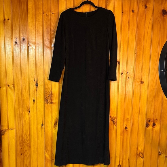 Dresses & Skirts - Classic Black Suede Long Sleeve Maxi Dress